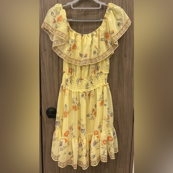 Max Studio Womens Cold Shoulder Yellow Elastic Neck & Waist Dress Size L - Picture 1 of 11